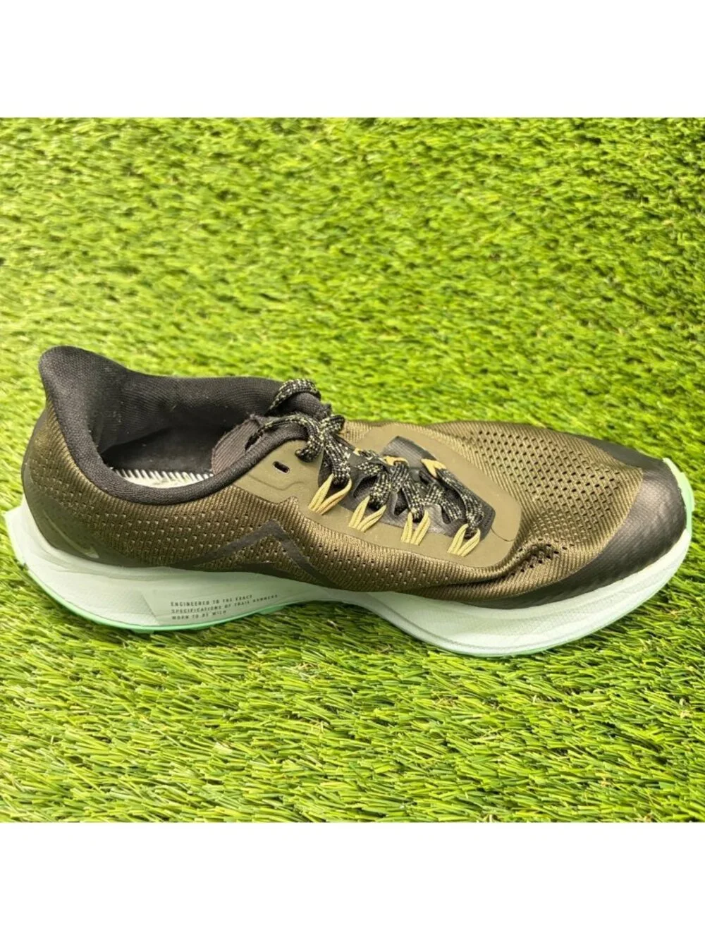 Nike Air Zoom Pegasus 36 Womens Size 7 Green Athletic Running Shoes Sneakers